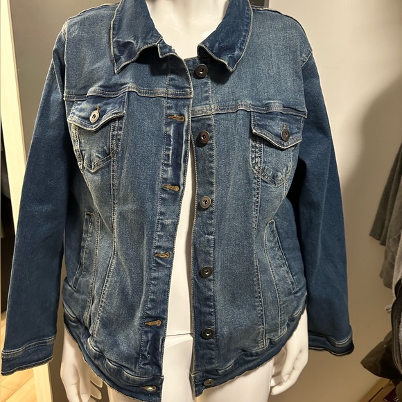 Torrid denim jacket - Picture 1 of 3
